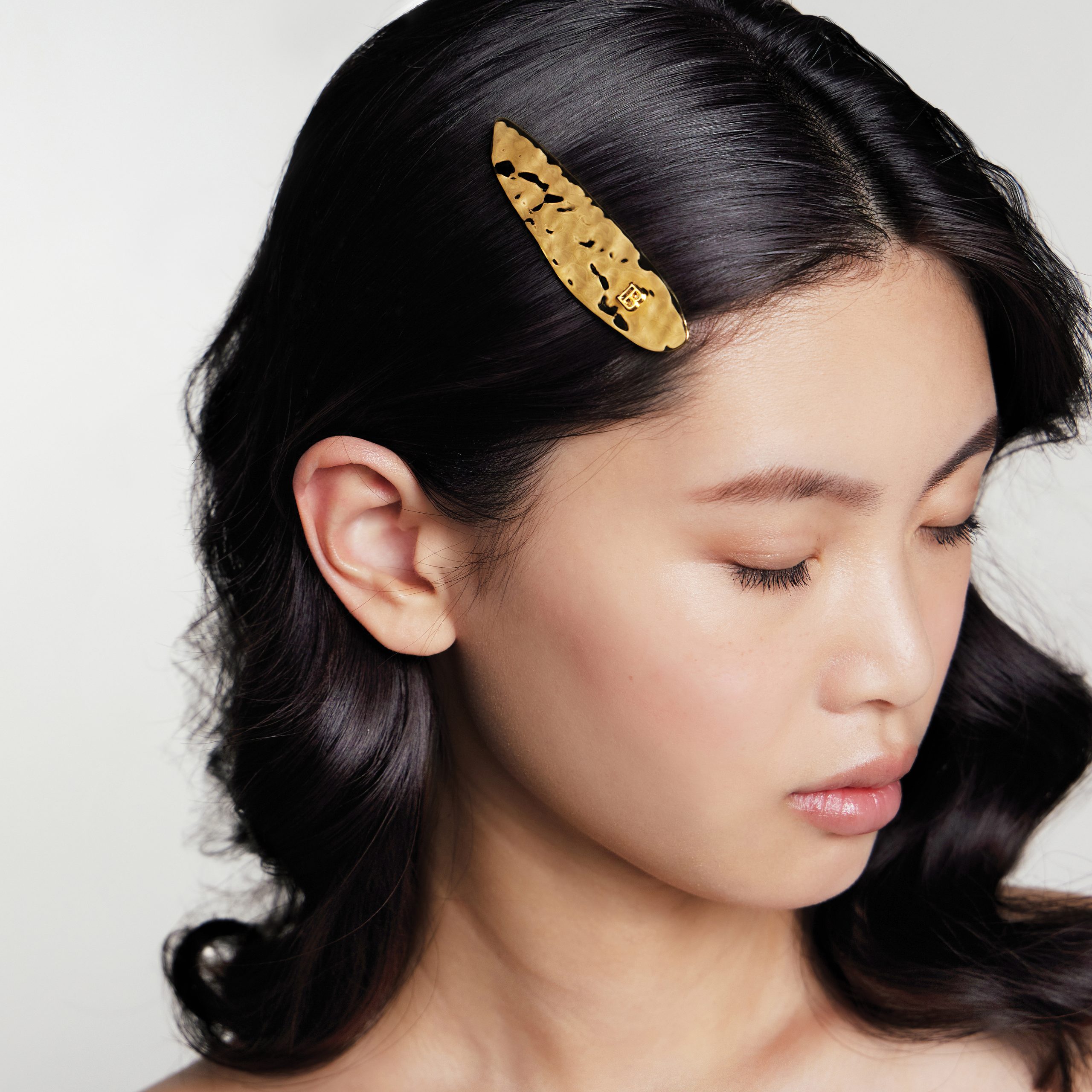 BALMAIN HAIR PRINTEMPS GOLDEN LEAF SLIDE M size - Image 2